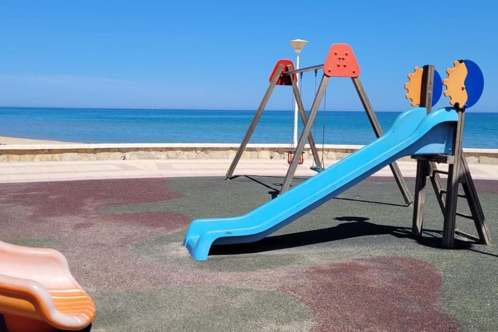 Apartamento Playa Piles -Familias- Luaran gambar