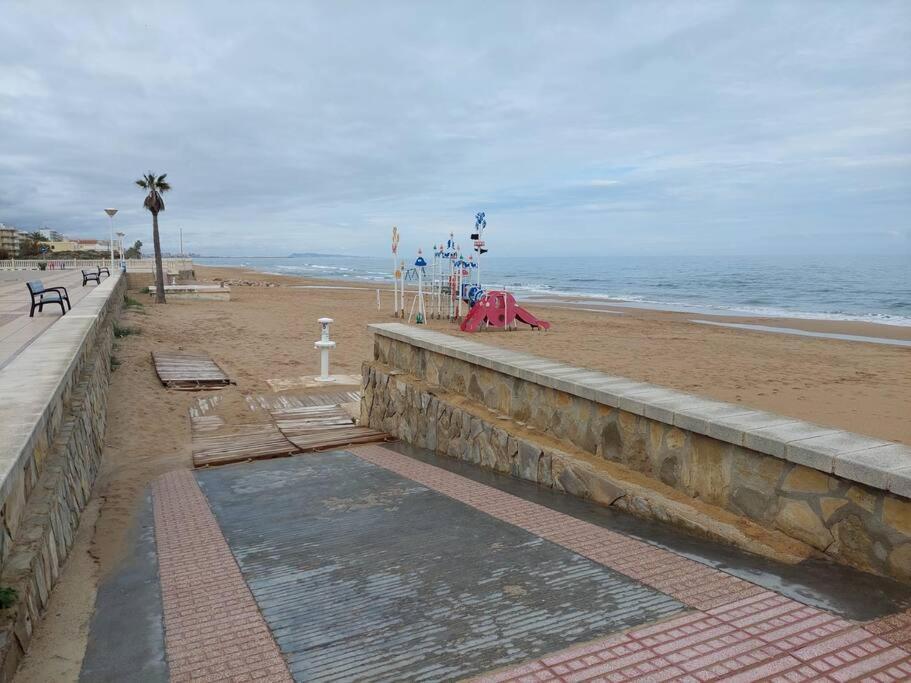 Apartamento Playa Piles -Familias- Luaran gambar