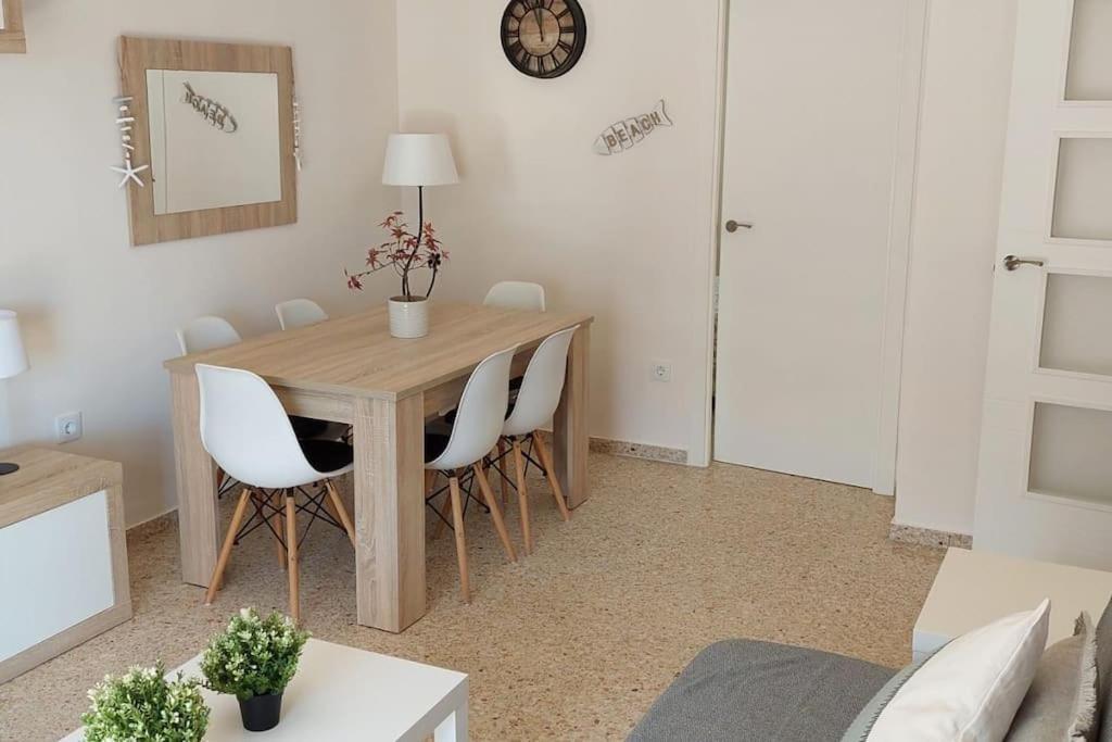 Apartamento Playa Piles -Familias- Luaran gambar